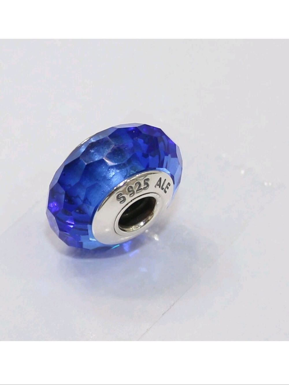Authentic Pandora Charm S925 Sterling Silver Faceted Blue Murano Glass
- Picture 3 of 3